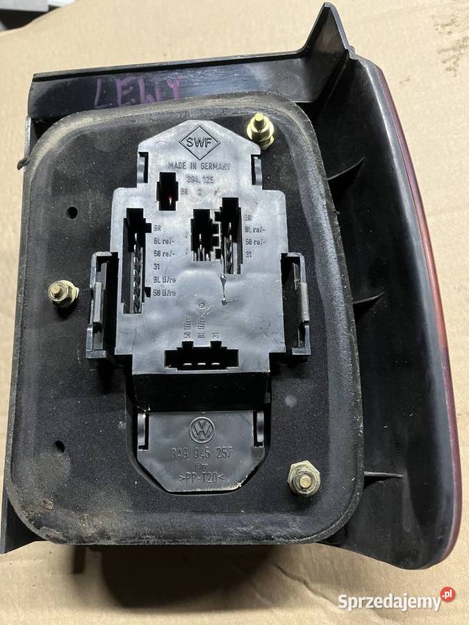 Lampy tylne Klapa Passat B4 VW Audi Seat
