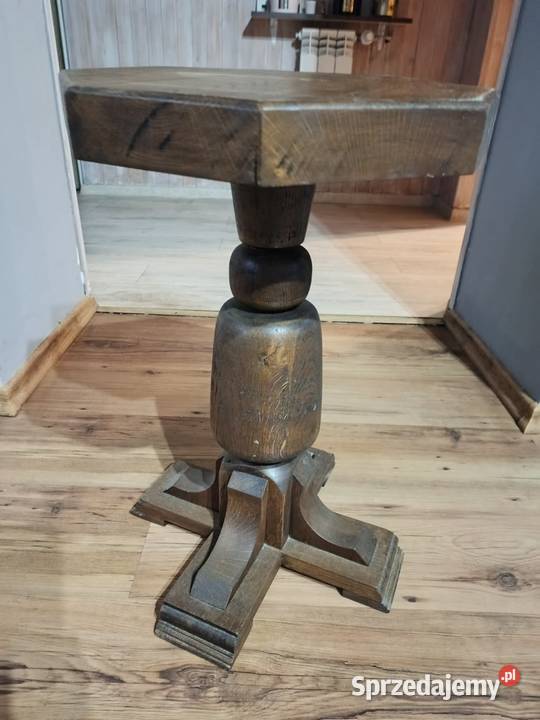 Stolik ośmiokątny kwietnik