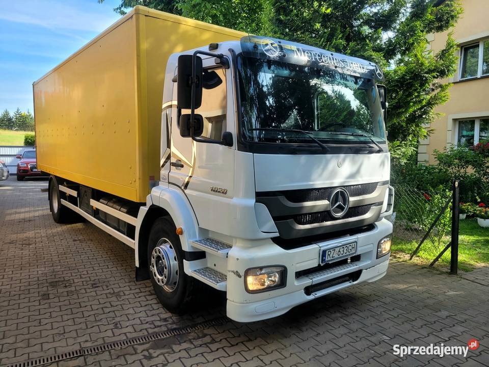 MercedesBenz AXOR 1828 Winda DHOLLANDIA nie Izotermy Rzeszów