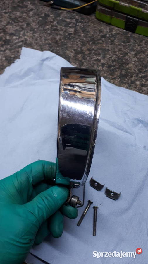 Ramka lampy przedniej ja wam Mustang kaczka stan Rzeszów sprzedam