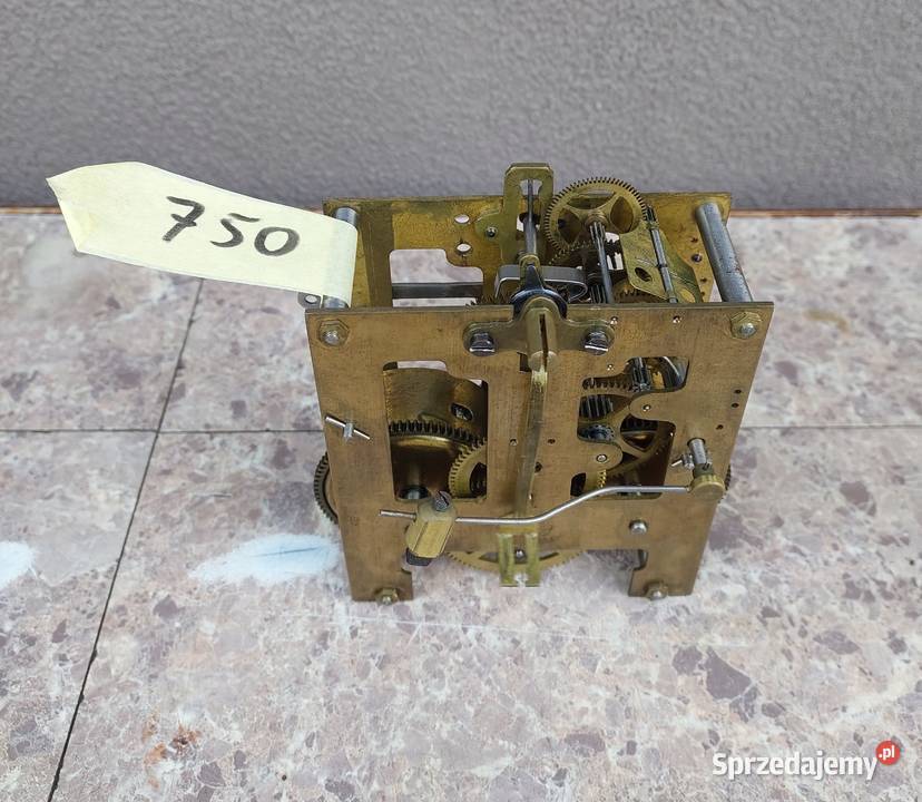 750 Mechanizm starego zegara ściennego Gustav