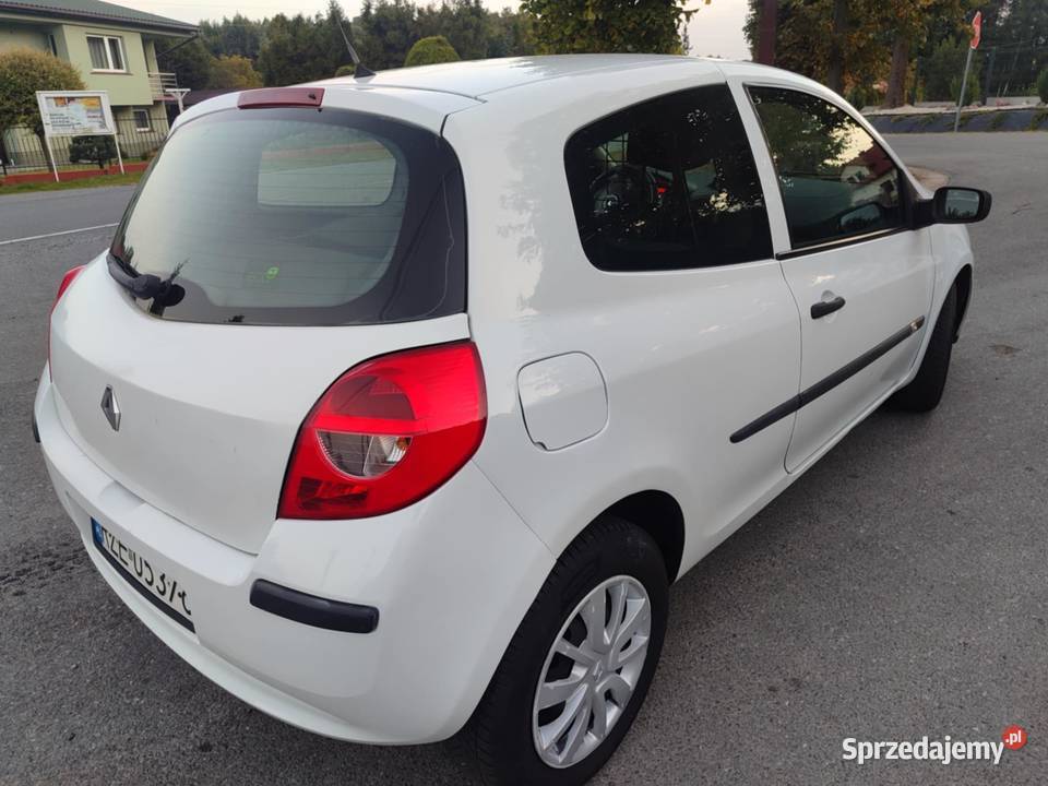 Renault Clio III Van 15 Dci 86 3d 2009 nieuszkodzony Łańcut