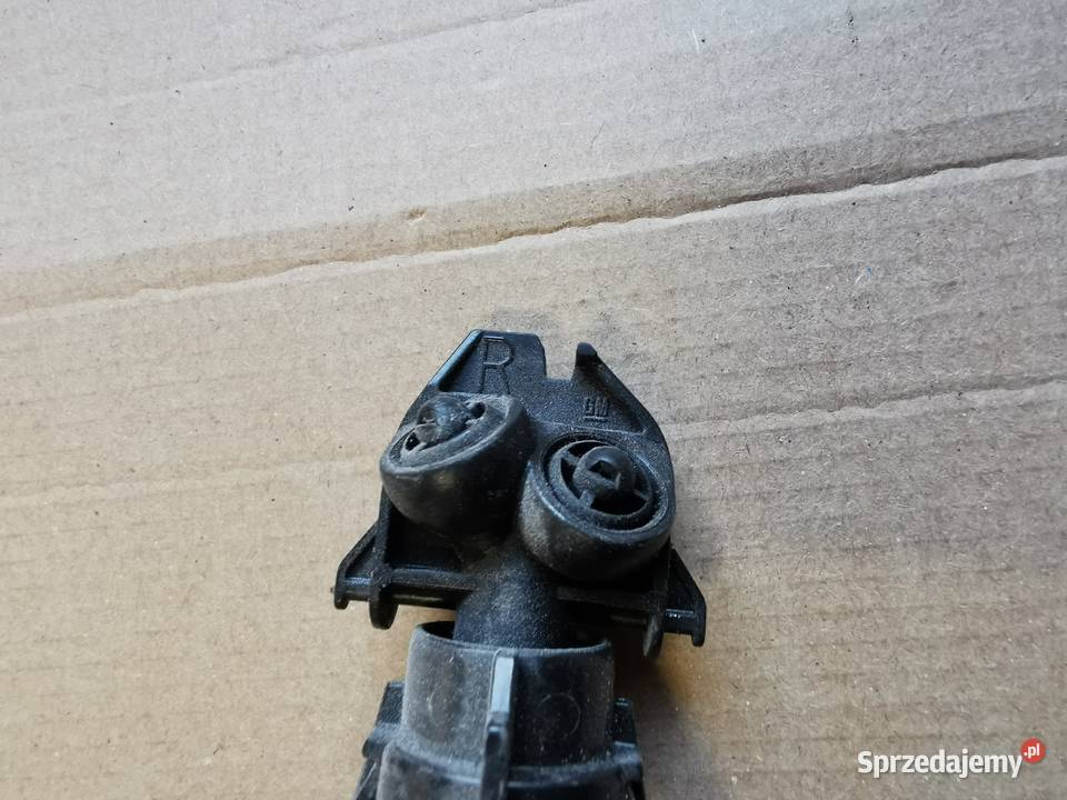 Spryskiwacz lampy prawy lewy zafira C 90004374