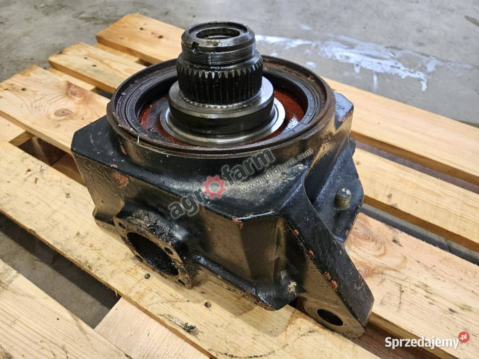 Zwrotnica RH Massey ferguson 8250 8260