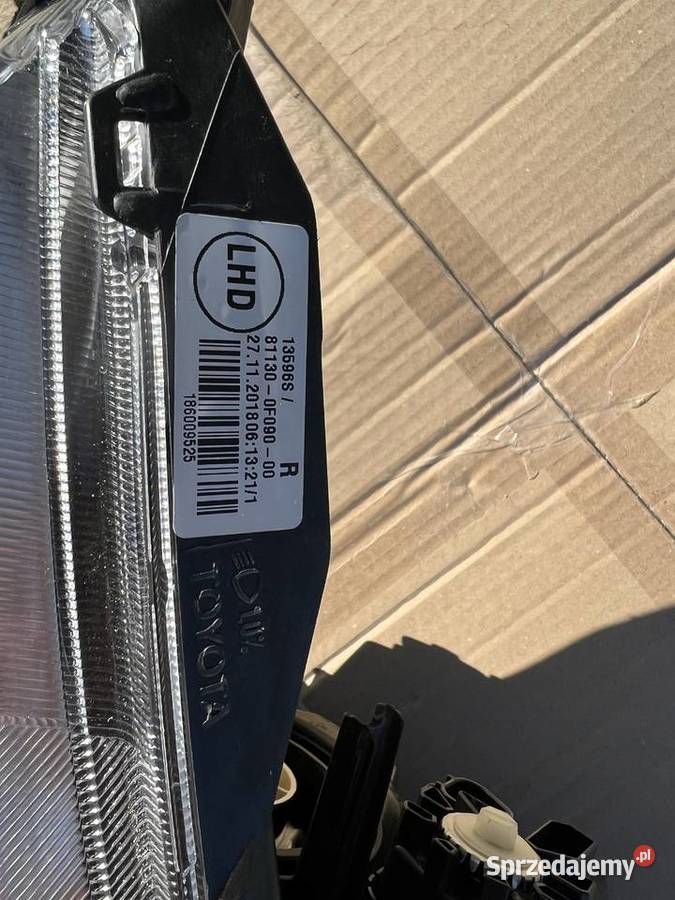 Toyota Verso 0913 lampa prawa przód osobowe Lampy przednie małopolskie Tarnów
