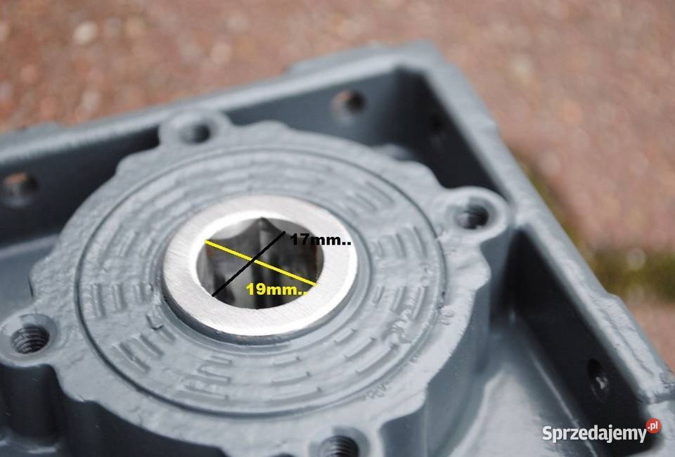 Motoreduktor kątowy 025kw 67obr z hamulcem firmy Pozostałe Kargowa