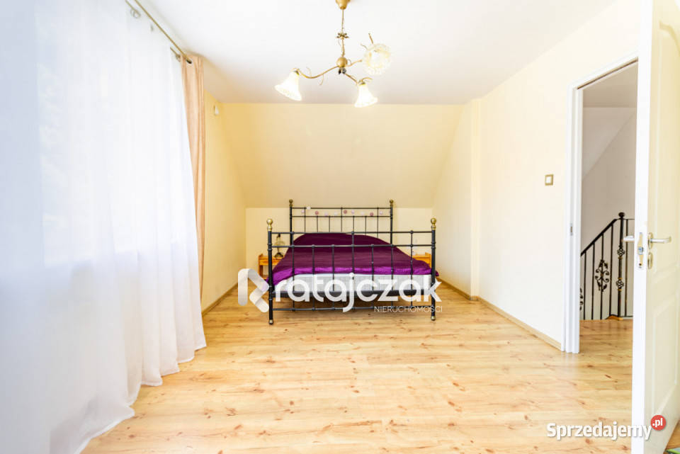 Dom wolnostojący Gdynia 217m2 Liczba pokoi 5