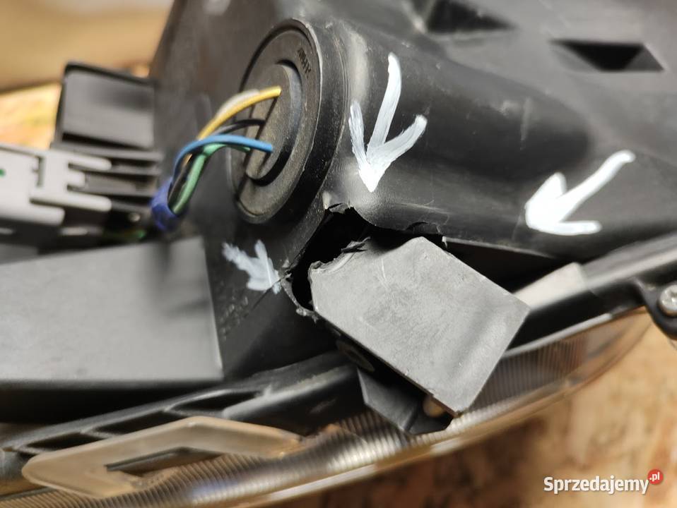 Lampa LED Lewy Przód Toyota Prius C Aqua 2012 Pleszew