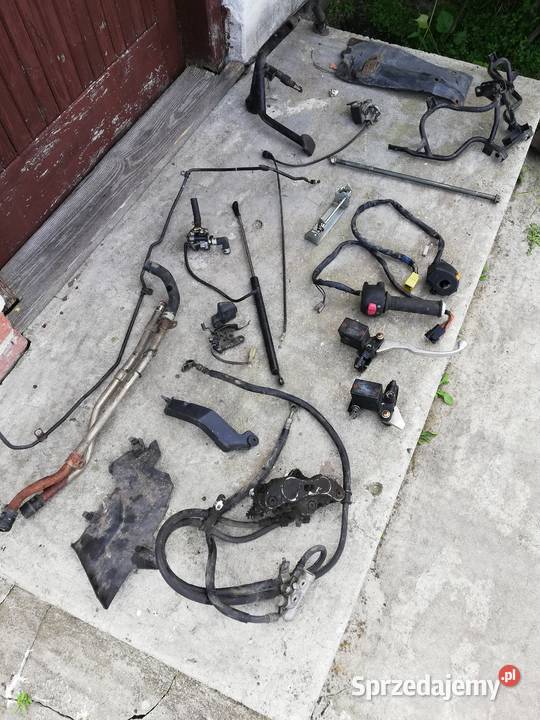 SUZUKI Burgman AN 400 K1 1999 CZĘŚCI Poświętne