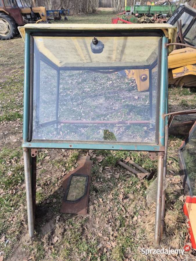 Kabina Ursus C330 Bucze