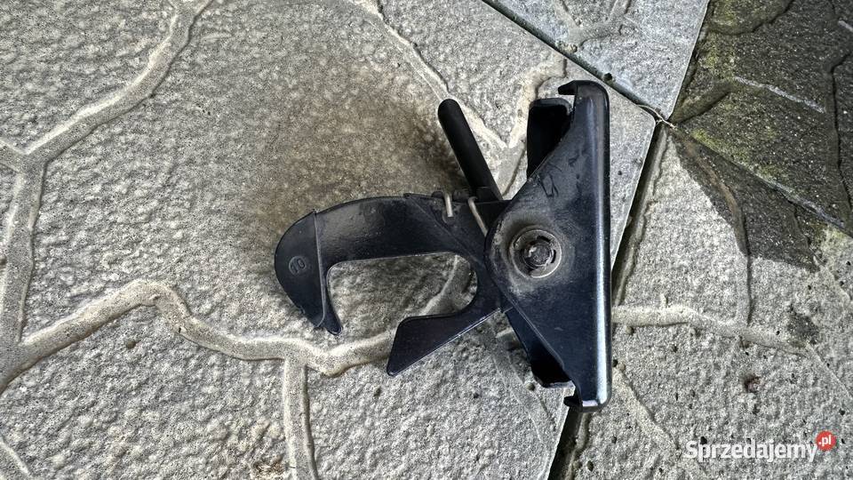 Audi A3 8V Rygiel Zamek Maski 8V0823480 Radziszów sprzedam