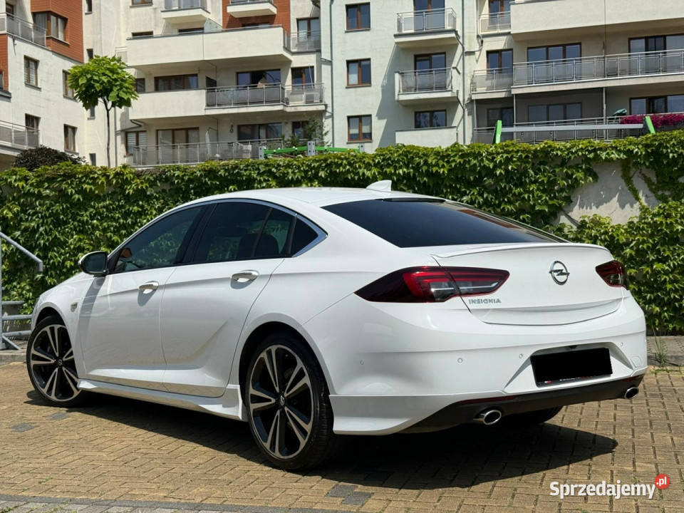 Opel Insignia Grand Sport stan 4x4 serwisowana Sedan / Limuzyna śląskie Tarnowskie Góry sprzedam