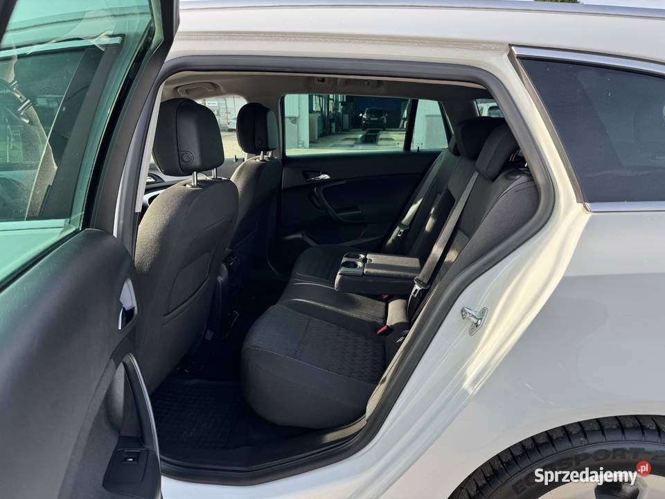 Opel Insignia 20 DIESEL Zarejestrowana Ważne Rok produkcji 2013 Konin