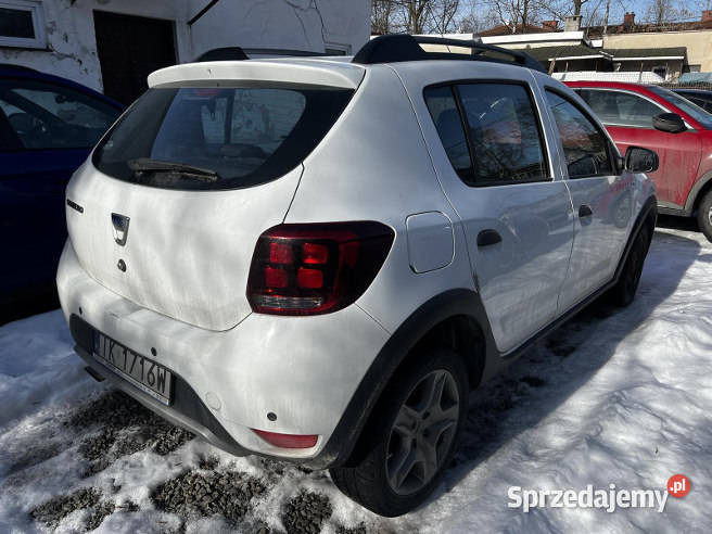 DACIA SANDERO 2019 89800 ccm 90 Warszawa