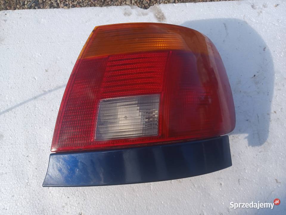 Lampa Prawy Tył Audi A4 B5 Sedan Pogorzelec sprzedam