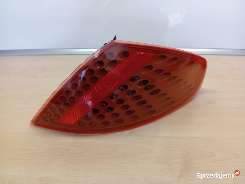 PEUGEOT 307 CC KLOSZ TYLNEJ LAMPY PRAWY LEWY W dolnośląskie Międzybórz sprzedam