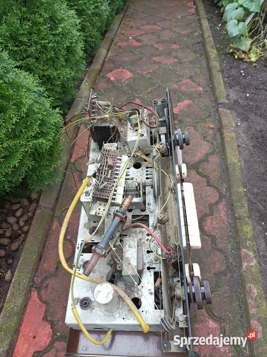 Chassis z radioli lampowej Kuba Venetia