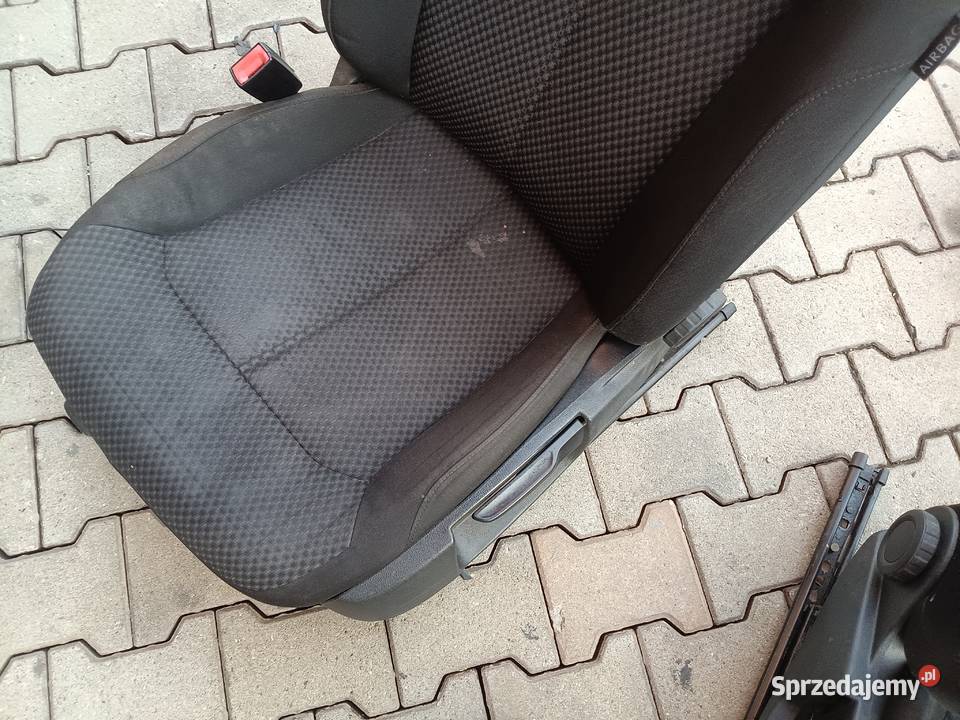 Volkswagen Passat B7 fotele kanapa komplet Krosno