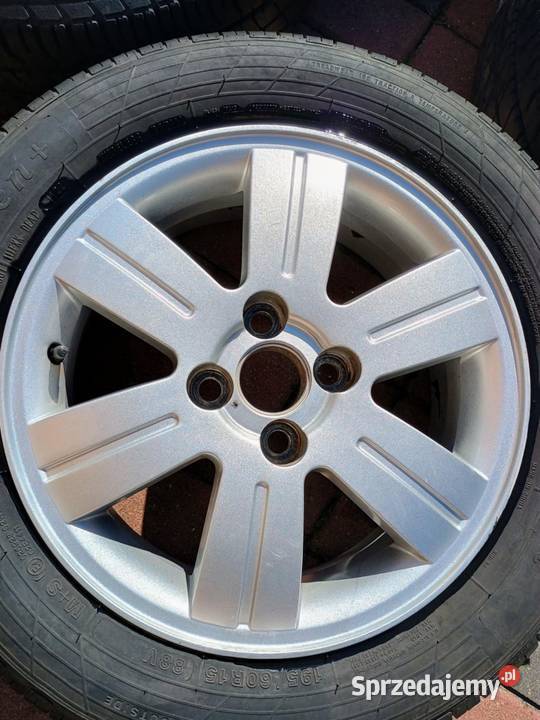 Alufelgi Toyota 15 4x100 mazowieckie Nowe Iganie sprzedam