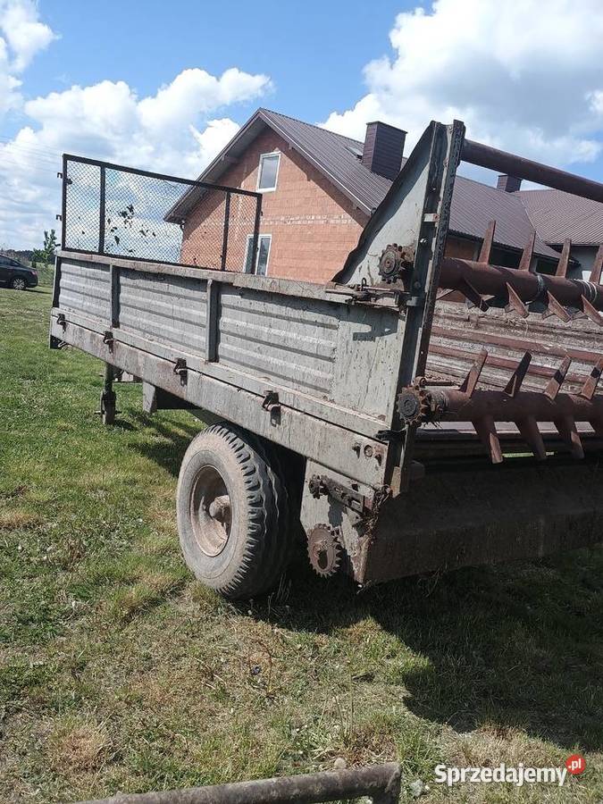 Rozrzutnik Obornika Jednoosiowy Czarna nieuszkodzony Radomsko
