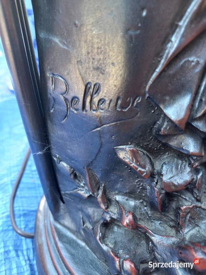 Piękna stylowa lampa figura kobiety Lipno