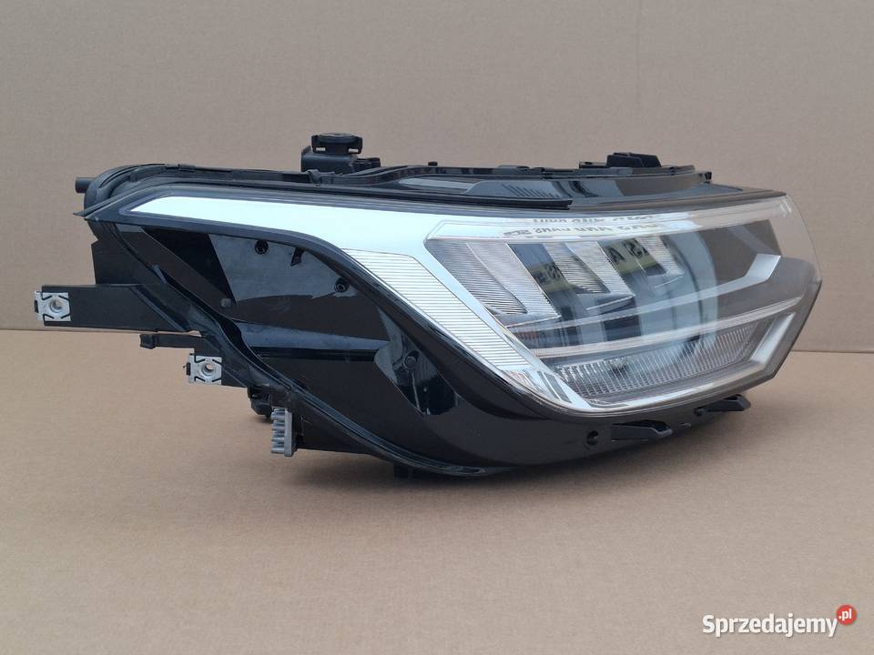 VW TIGUAN II LIFT ALLSPACE REFLEKTOR FULL LED Bieleń