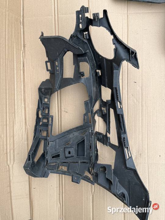 ŚLIZG ZDERZAKA PRZÓD PRAWY MERCEDES CKLASA W205 osobowe Międzychód