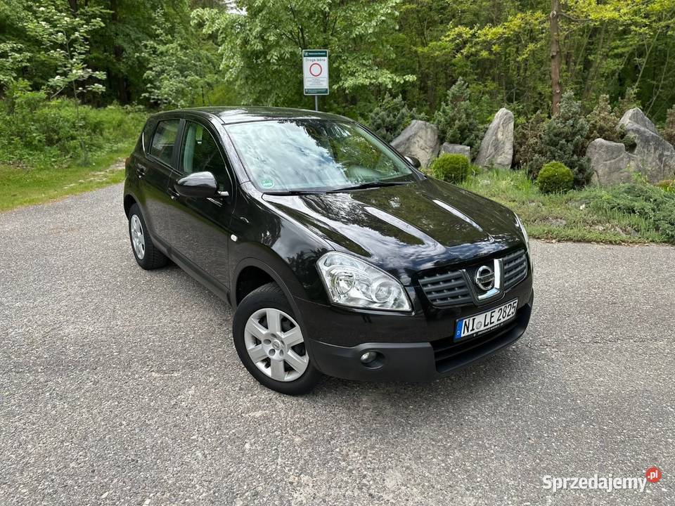 Świeżo sprowadzony Nissan Qashqai