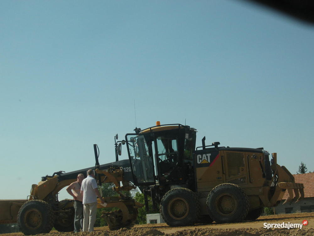 równiarka samobieżna Caterpillar CAT 120 M sprzedam