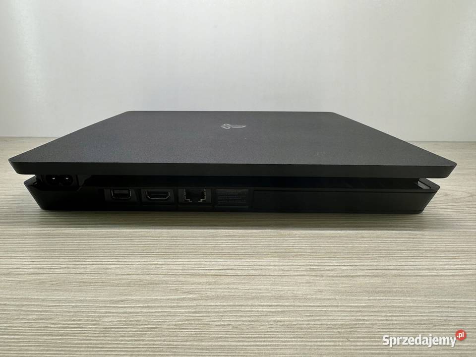 PlayStation 4 slim 1tb 2 pady