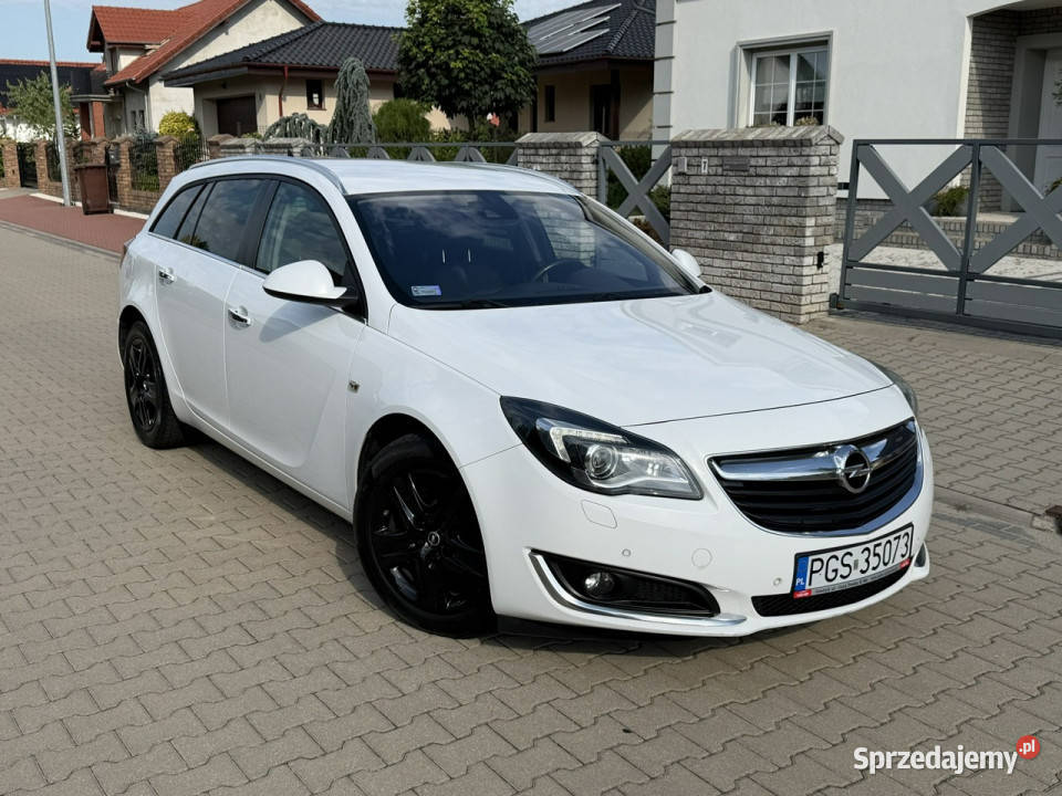 Opel Insignia Opel Insignia Sports Tourer 20 nieuszkodzony