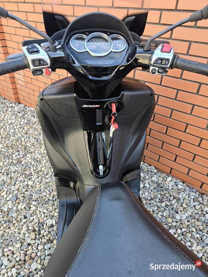 Piaggio MP3 300 Yourban LT L5e na kat B Jarocin