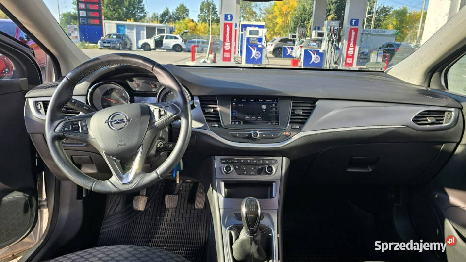 Opel Astra Mały Przebieg Obtarty Bok K 20152021 uszkodzony Karczew sprzedam