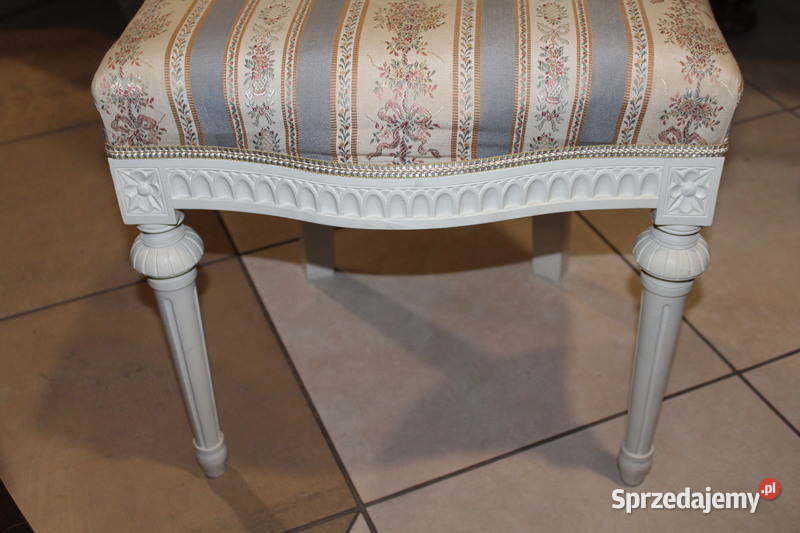 Białe krzesło Gustawiańskie 694 Szczecin