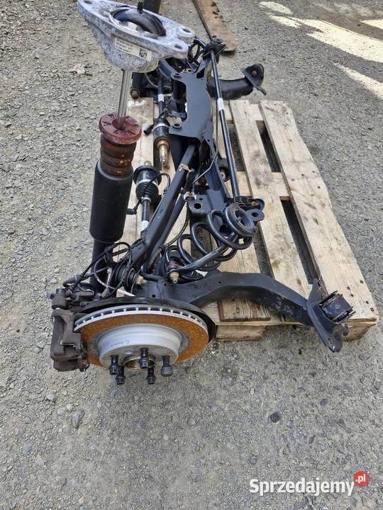 BMW X1 F48 ZAWIESZENIE TYŁ TYLNE WÓZEK PÓŁOŚ osobowe dolnośląskie