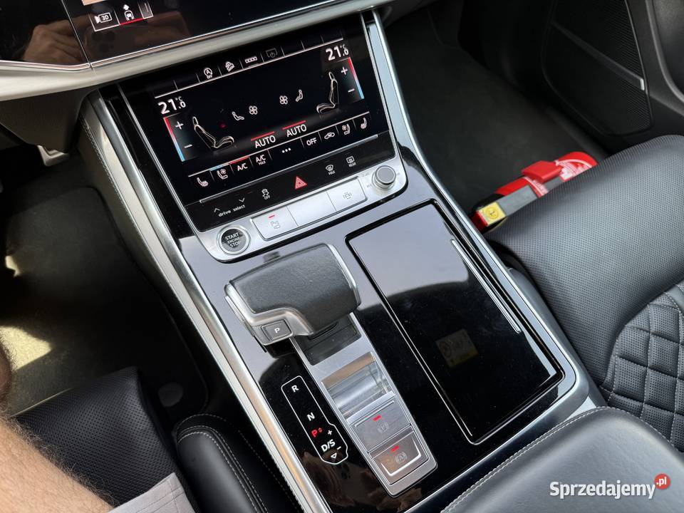 Audi Q8 30 DIESEL Salon Polska SLINE Pełna Stan autoalarm Konin