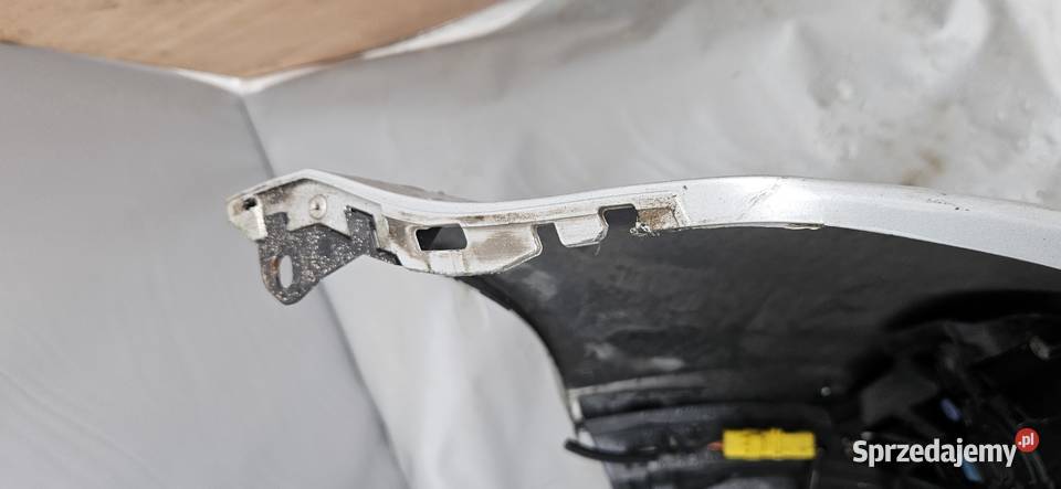 RENAULT CLIO III LIFT 5D ZDERZAK PRZEDNI GRILL Zderzaki mazowieckie Radom sprzedam