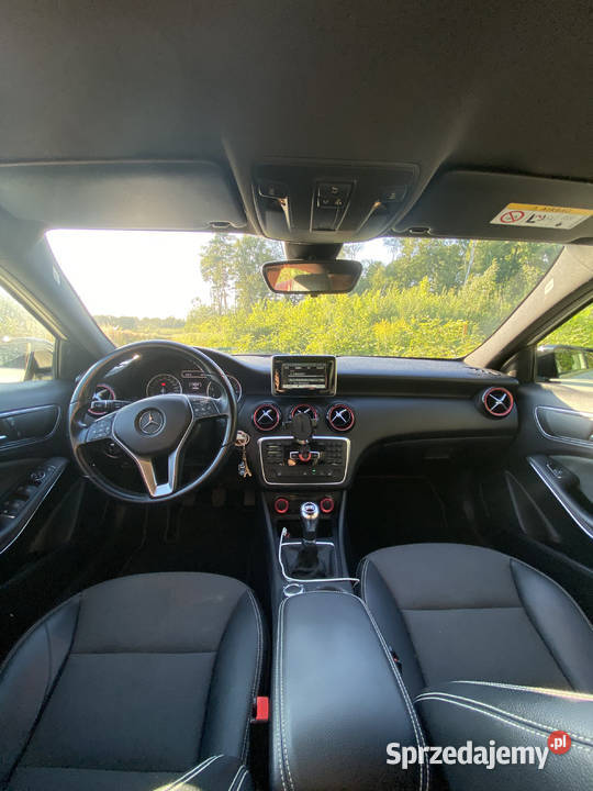 MercedesBenz A180 16 Benzyna 122 2013 Manual Mercedes-Benz Sosnowiec