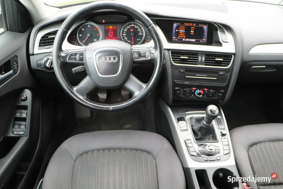 Audi A4 klima6biegczujnik deszczu i Opole sprzedam
