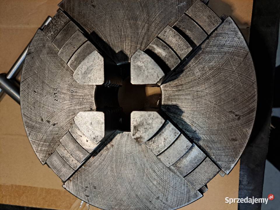 Uchwyt tokarski fi200 czteroszczękowy Produkcja Tarnów sprzedam