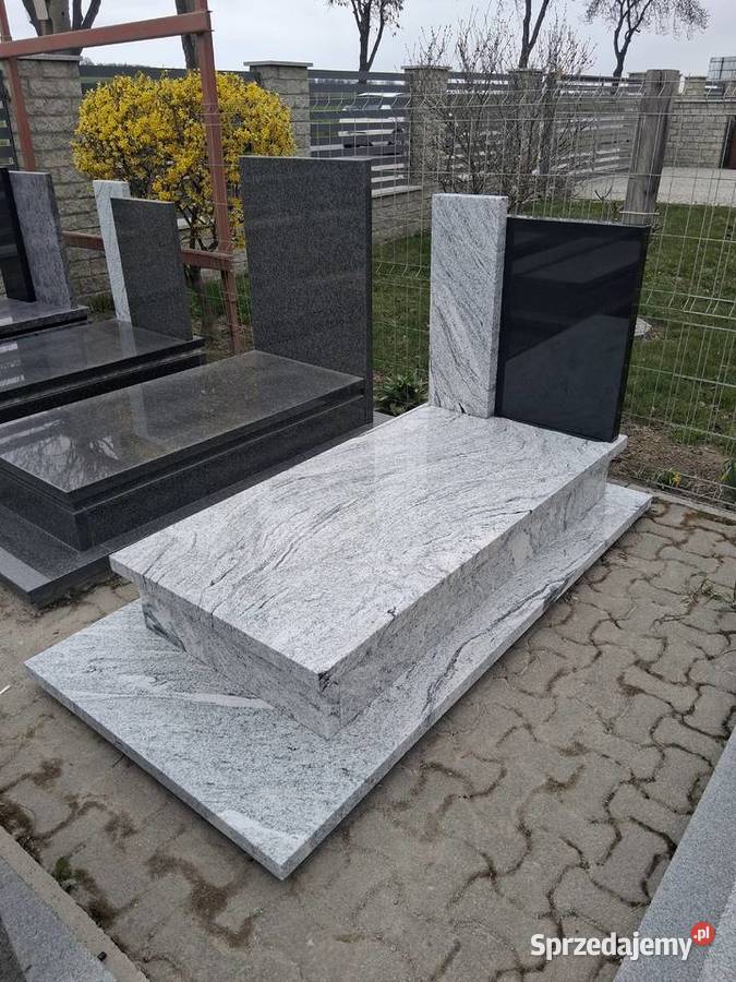 Nagrobek z granitu Wiscont whiteziemny Strzegom