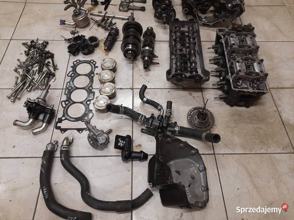 Honda CBR 650F silnik części 1418r Głowica wał Jelenia Góra