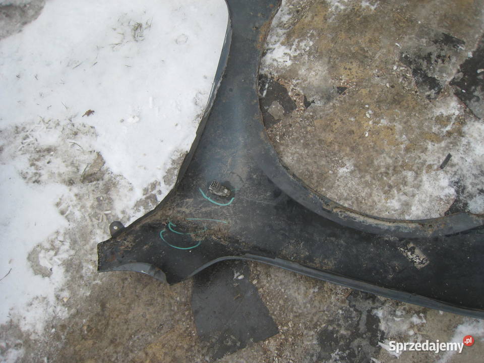 Błotnik przedni prawy przód Mazda 3 I 0309 BK sprzedam