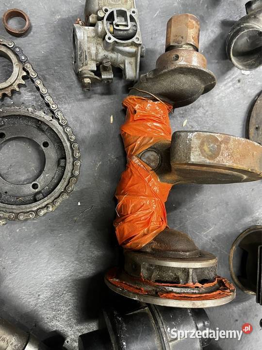 Fiat 126p maluch cylindry tłoki wały wałki Pleśna