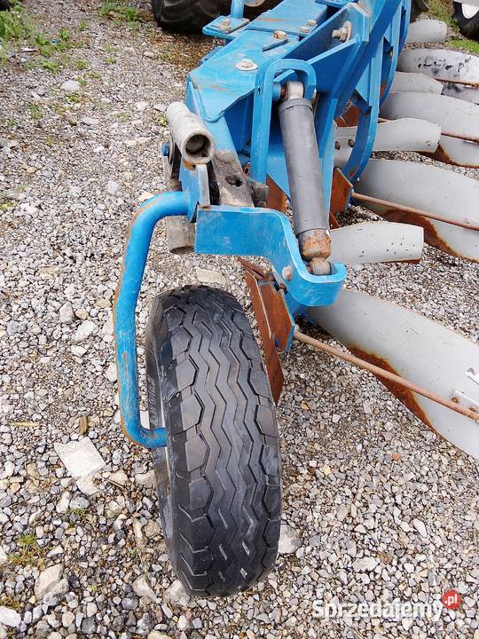 Pług 4 obrotowy Overum Xcelsior CX 490 F w Radom sprzedam
