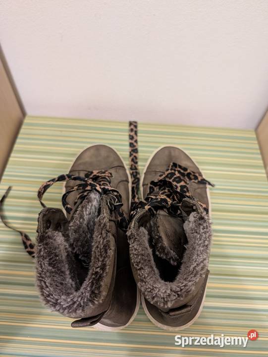 Buty zimowe 38 brązowe Kozaki