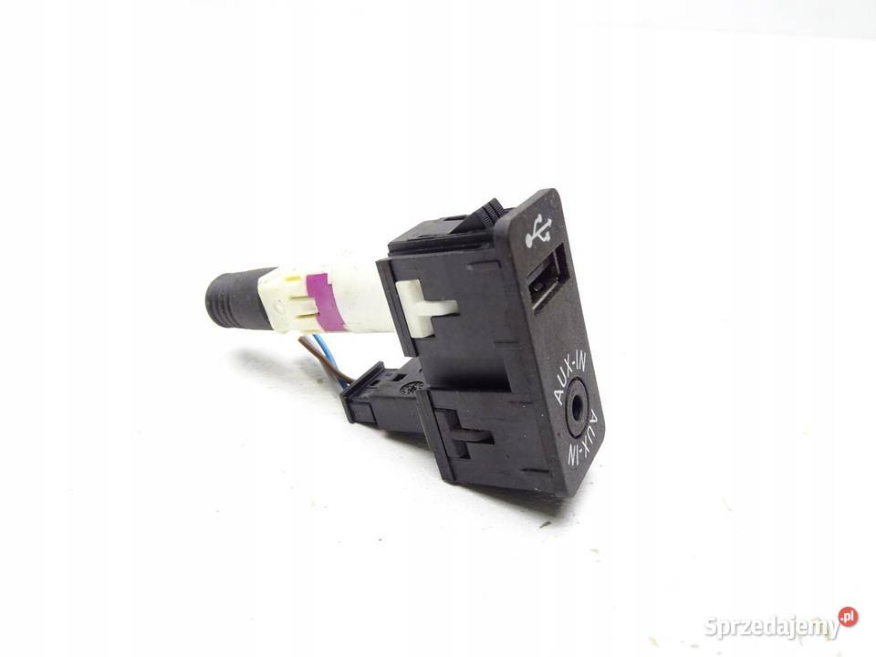GNIAZDO WEJŚCIE PORT AUX USB BMW F20 F21 F30 F31