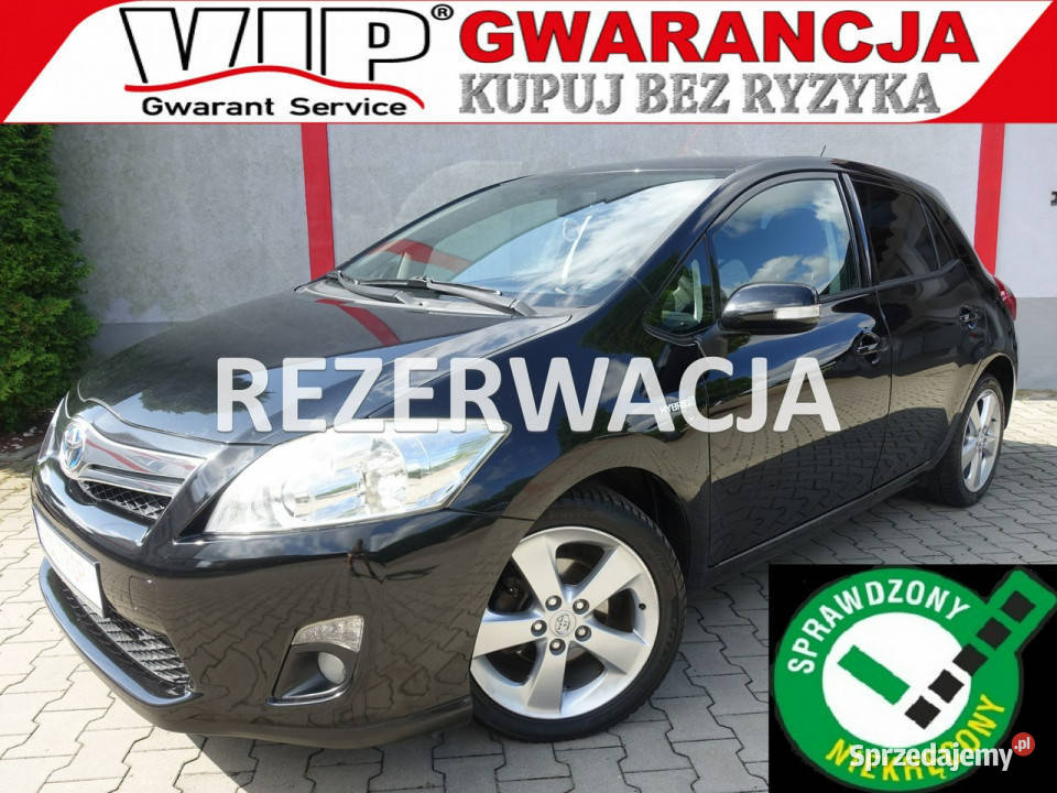 Toyota Auris 18 HYBRID Klimatronik KamCof Alu centralny zamek Częstochowa sprzedam