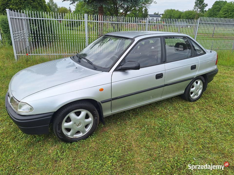 Sprzedam Opel Astra maly przebieg 73 Kielce
