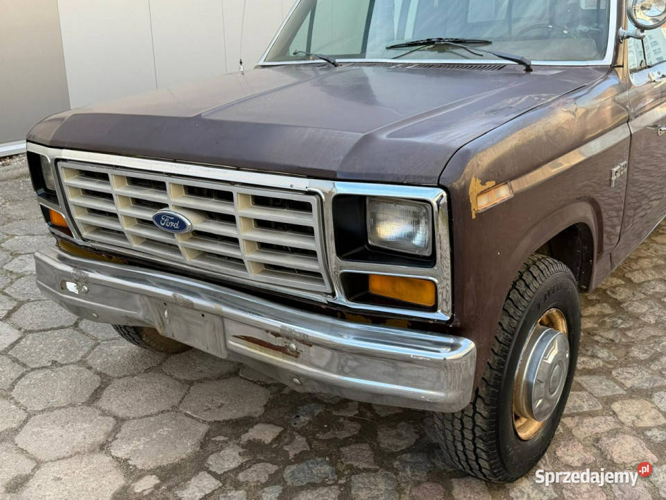 Ford F250 F250 400CID Super Cab California Rok produkcji 1982